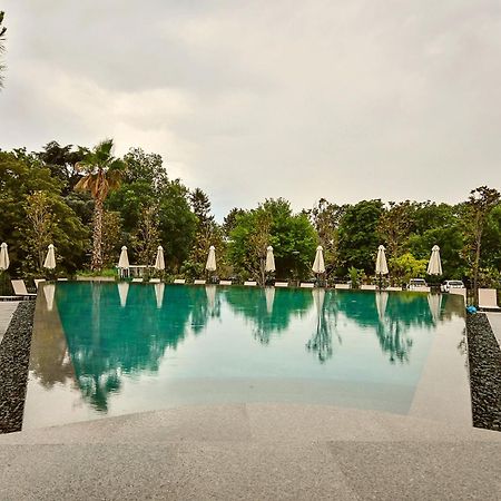 Sea Flats With Parking And Pool In Azur Residence Saints Constantine and Helena Exterior photo