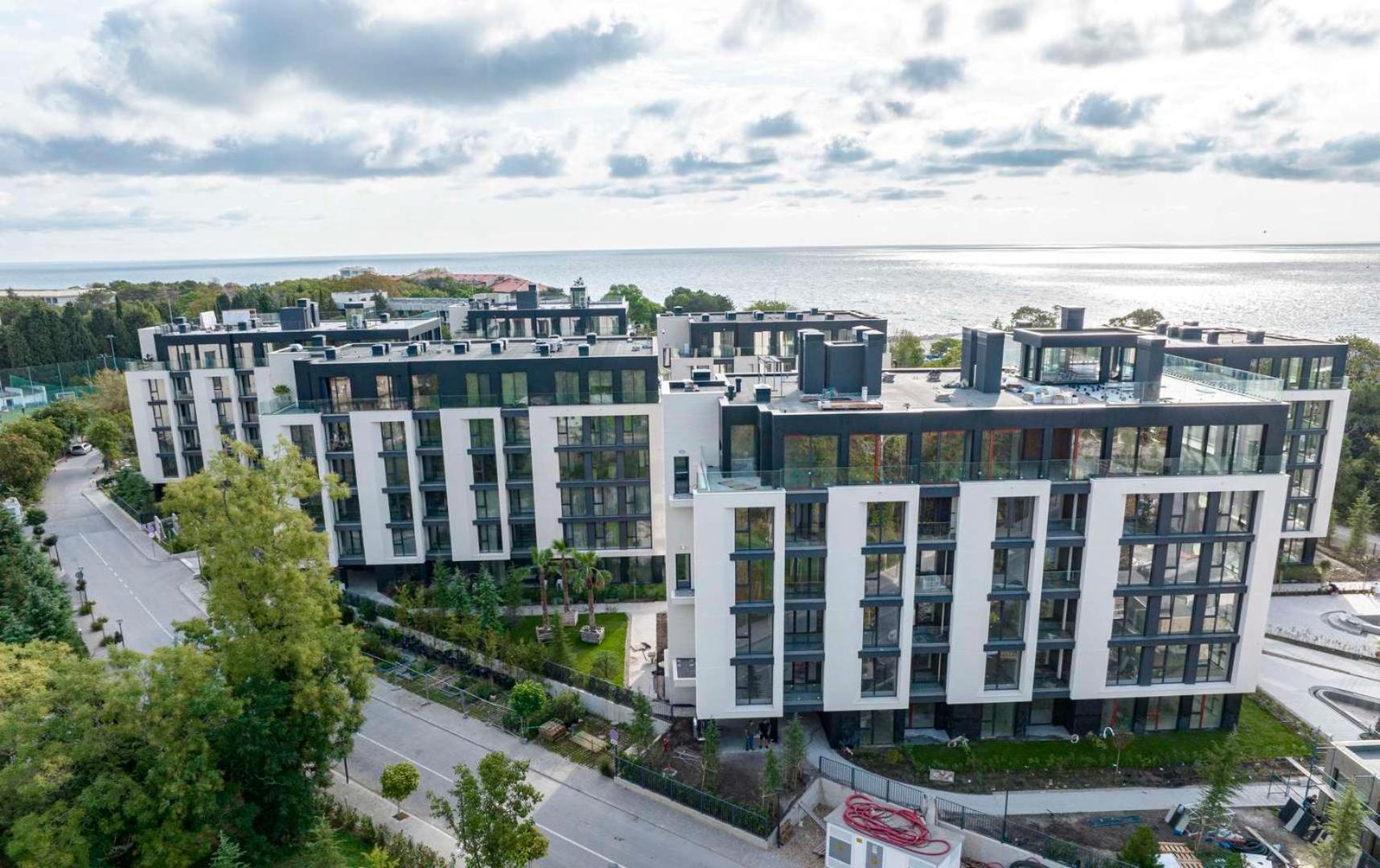 Sea Flats With Parking And Pool In Azur Residence Saints Constantine and Helena Exterior photo