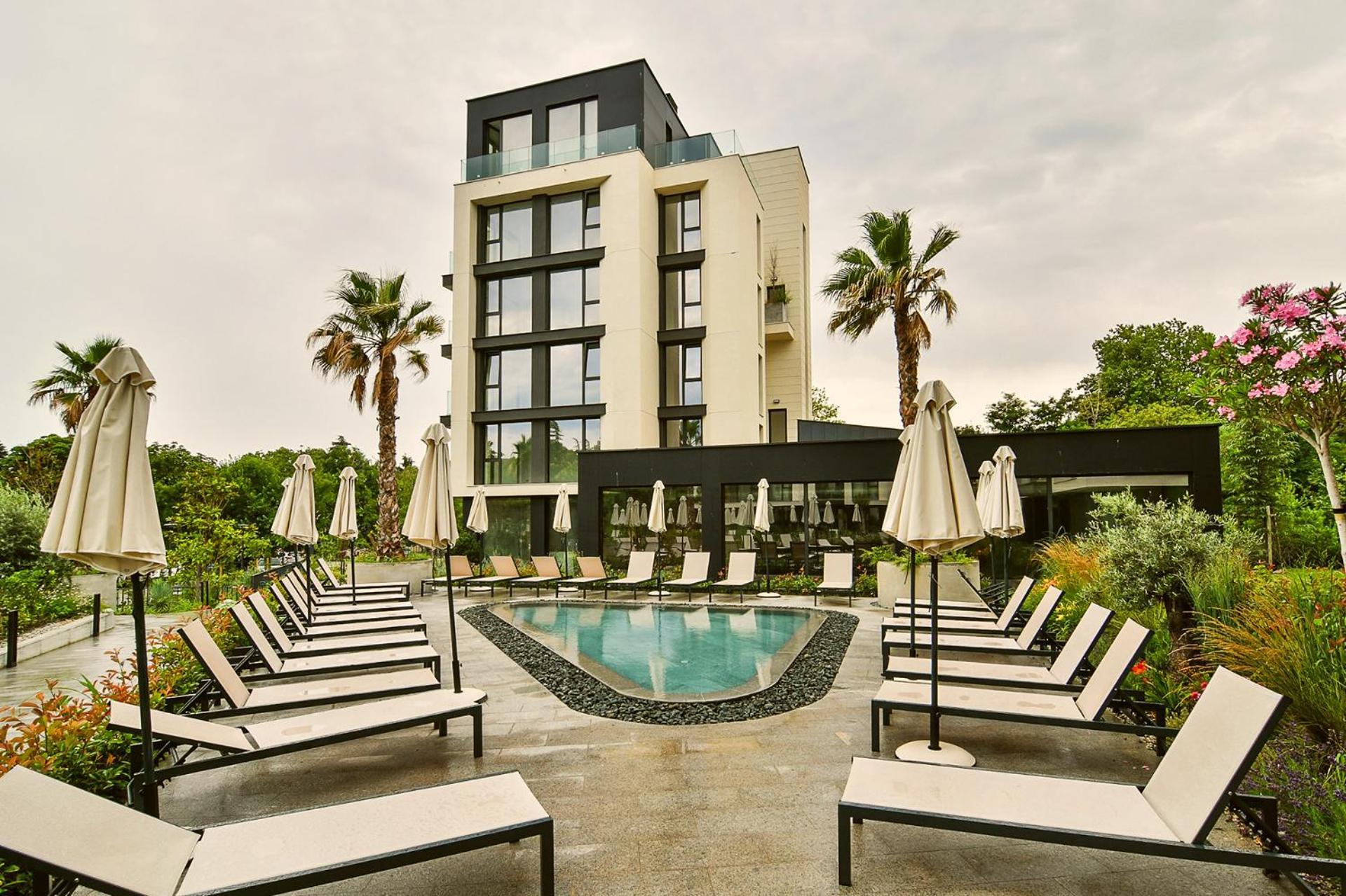Sea Flats With Parking And Pool In Azur Residence Saints Constantine and Helena Exterior photo